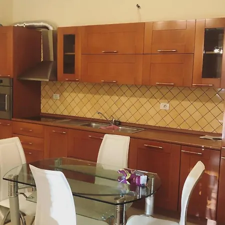 Jolis Appartament 아파트 Vlorë